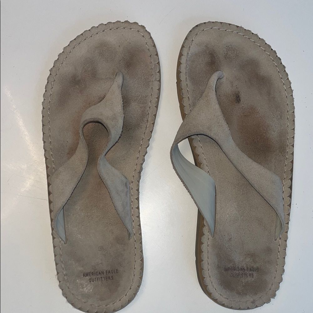 American Eagle Outfitters Women’s Leather Beige Sandals size 6.5 pre-Loved
